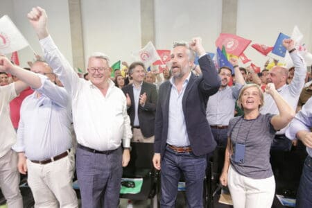 Nicolas Schmit joins PS Portugal in Porto to defend housing for all